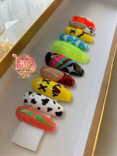 Load image into Gallery viewer, Fun Girl