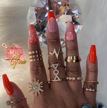 Load image into Gallery viewer, Heartbreaker