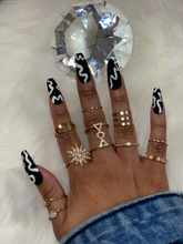 Load image into Gallery viewer, White Lightening